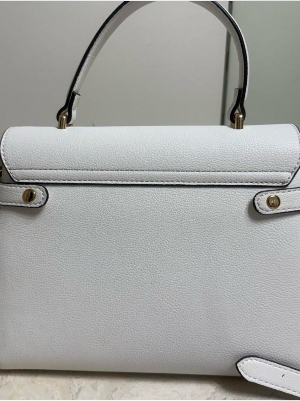 ALDO White Faux Soft Leather Purse with adjustable shoulder strap & gold accents - Picture 3 of 8